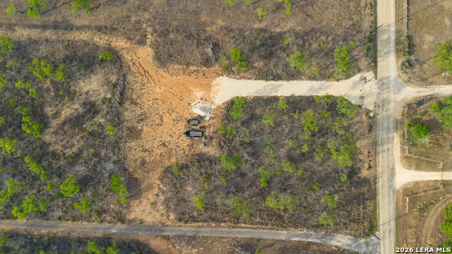 2161 County Road 124 Floresville, TX 78114