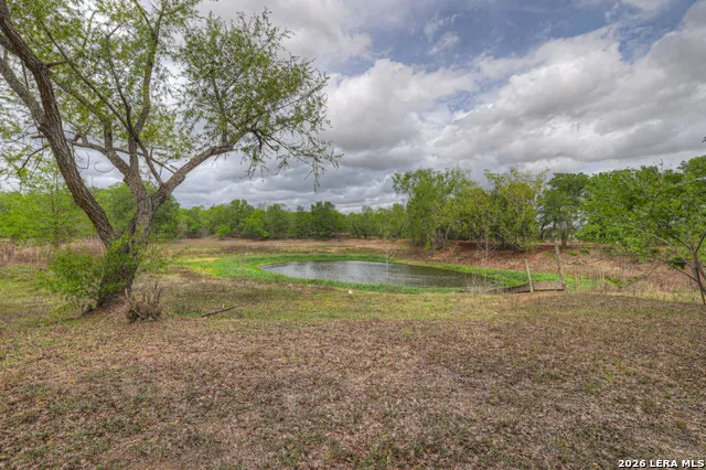 418 Fm 2984 Luling, TX 78648