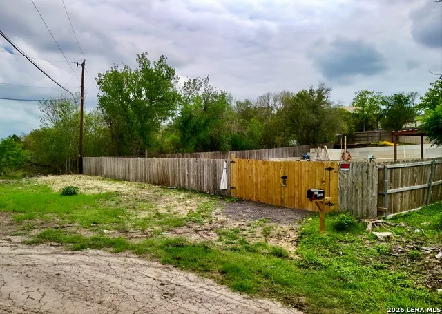 6514 Gilder San Antonio, TX 78233