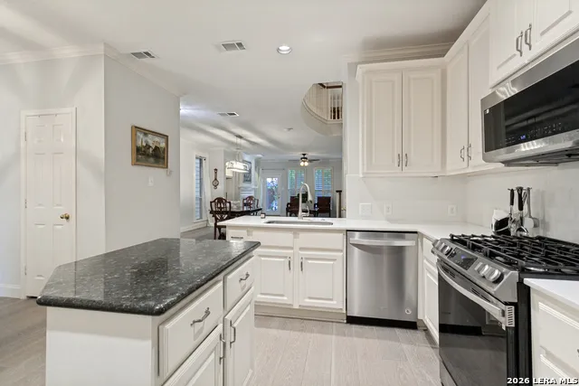 145 ELIZABETH RD Alamo Heights, TX 78209