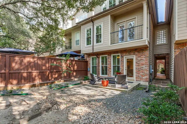 145 ELIZABETH RD Alamo Heights, TX 78209