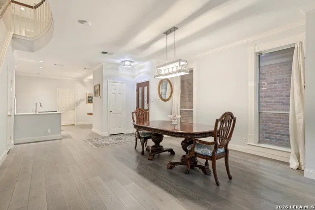 145 ELIZABETH RD Alamo Heights, TX 78209