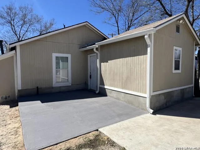 3631 W SALINAS ST San Antonio, TX 78207