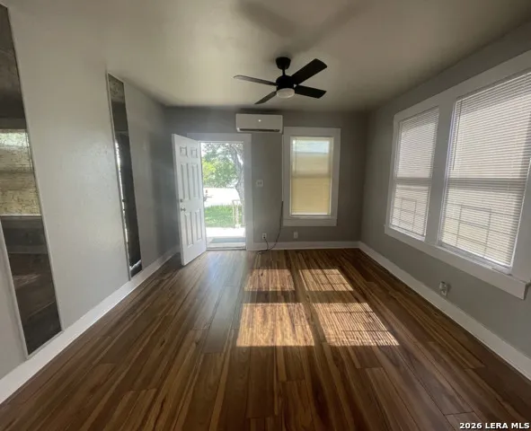 105 MOUNT VERNON CT San Antonio, TX 78223