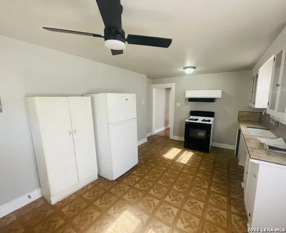 105 MOUNT VERNON CT San Antonio, TX 78223