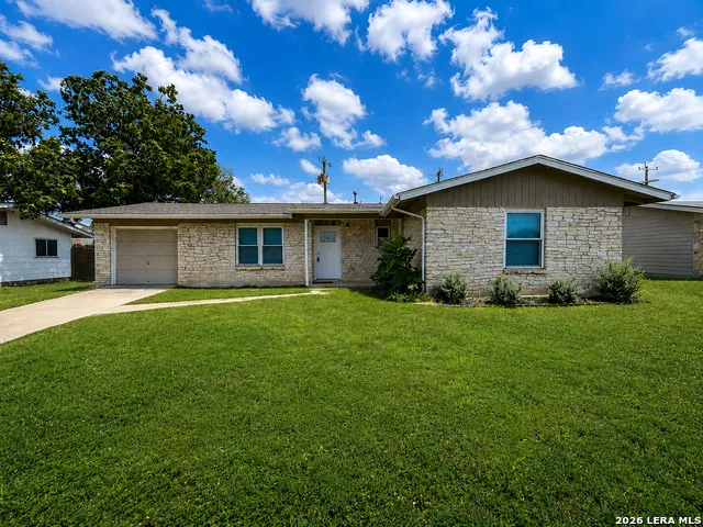 206 Balboa Drive Universal City, TX 78148