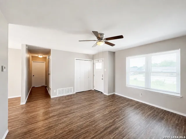 206 Balboa Drive Universal City, TX 78148
