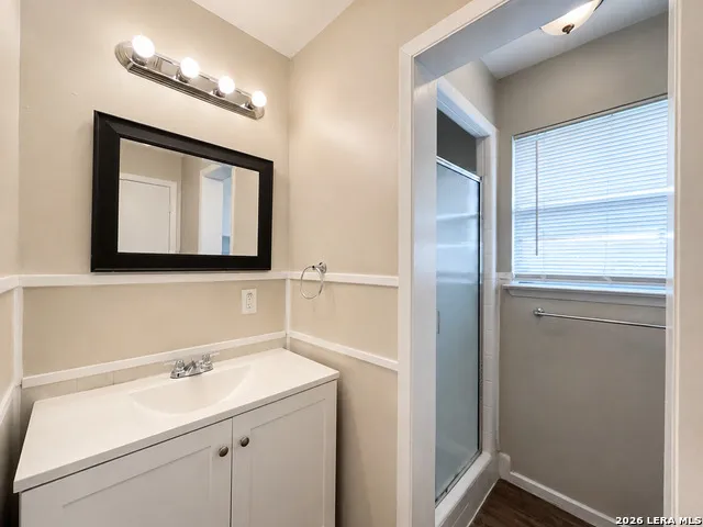 206 Balboa Drive Universal City, TX 78148