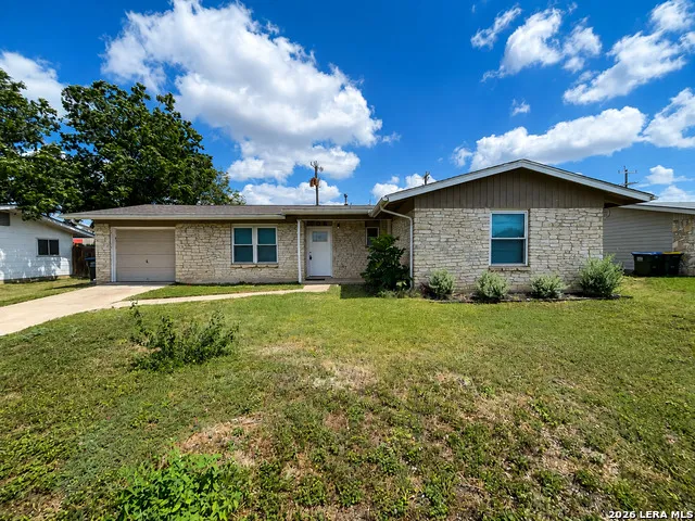 206 Balboa Drive Universal City, TX 78148