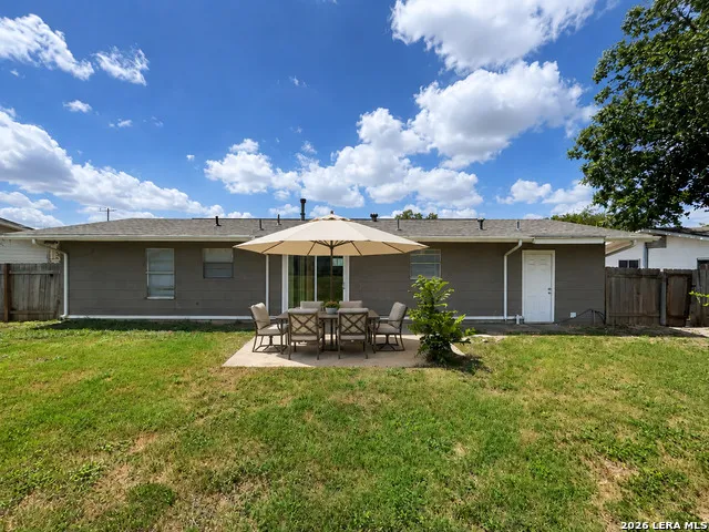 206 Balboa Drive Universal City, TX 78148