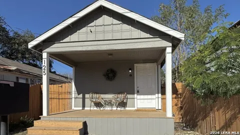 125 Forrest Ave