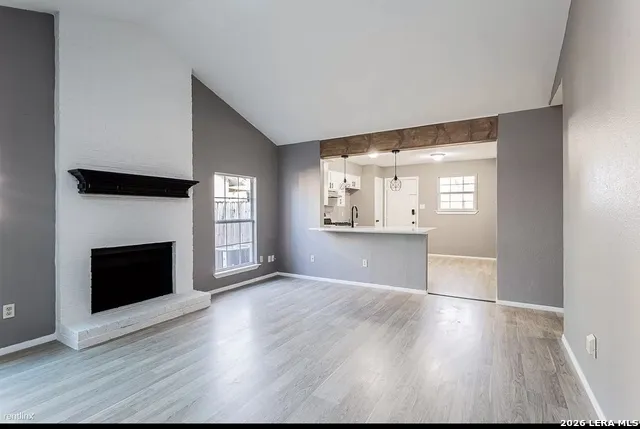 4900 E Stassney Ln Austin, TX 78744