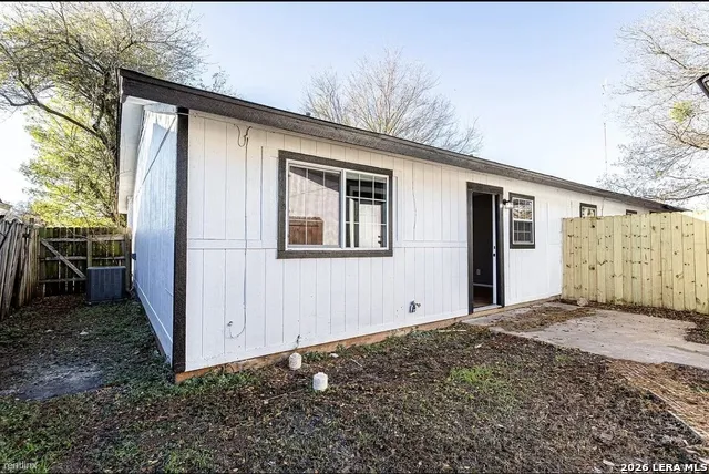 4900 E Stassney Ln Austin, TX 78744