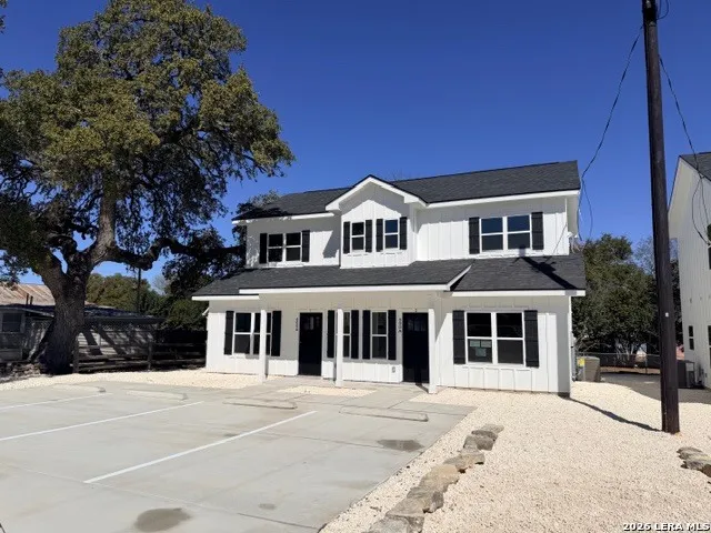 600A 10th Bandera, TX 78003