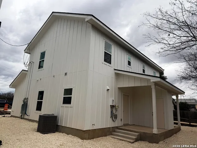 600A 10th Bandera, TX 78003