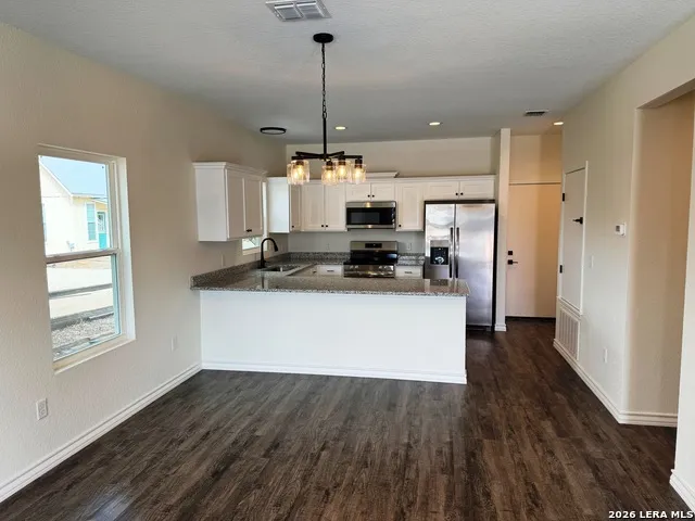600A 10th Bandera, TX 78003