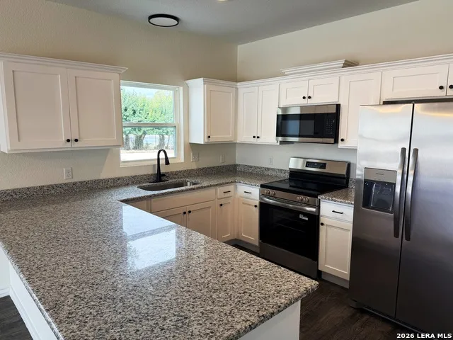 600A 10th Bandera, TX 78003