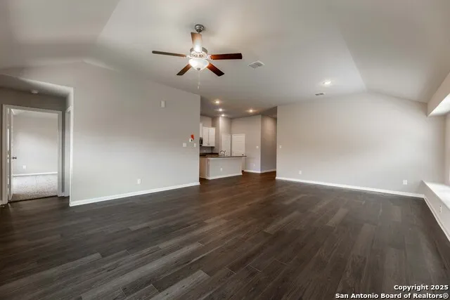 1120 Eagle Crossing Seguin, TX 78155