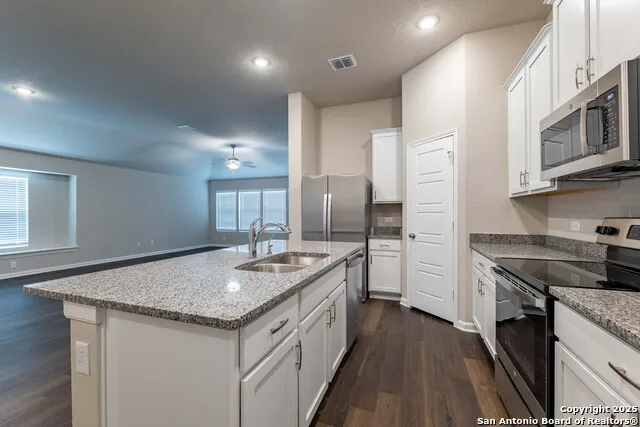 1120 Eagle Crossing Seguin, TX 78155