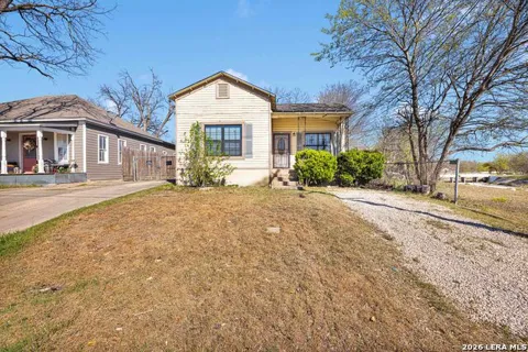 652 SAN IGNACIO AVE Unit 101