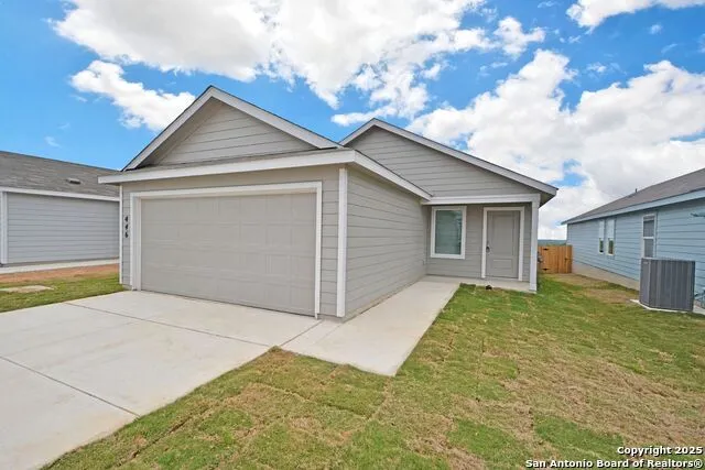 446 PAYTON PL Marion, TX 78124