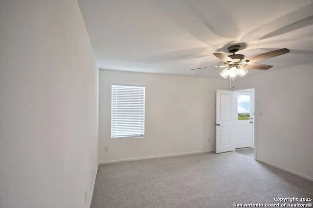 446 PAYTON PL Marion, TX 78124