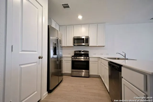 446 PAYTON PL Marion, TX 78124