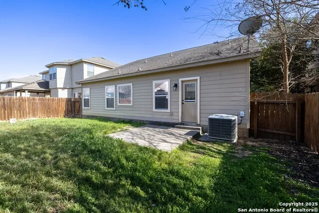 120 Clapboard Run Cibolo, TX 78108