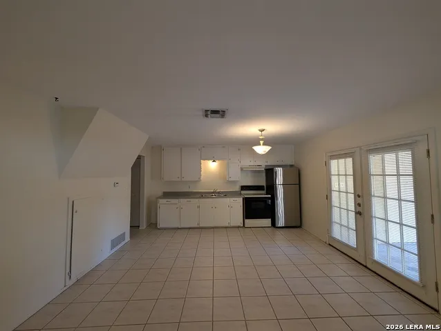 164 S UNION AVE Unit 102 New Braunfels, TX 78130