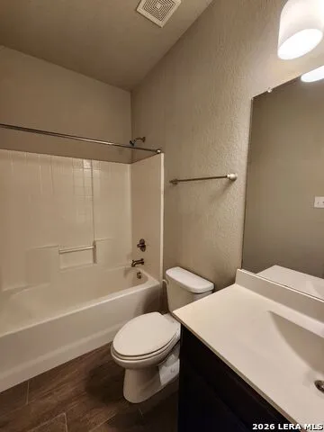 549 CREEKSIDE FRST New Braunfels, TX 78130