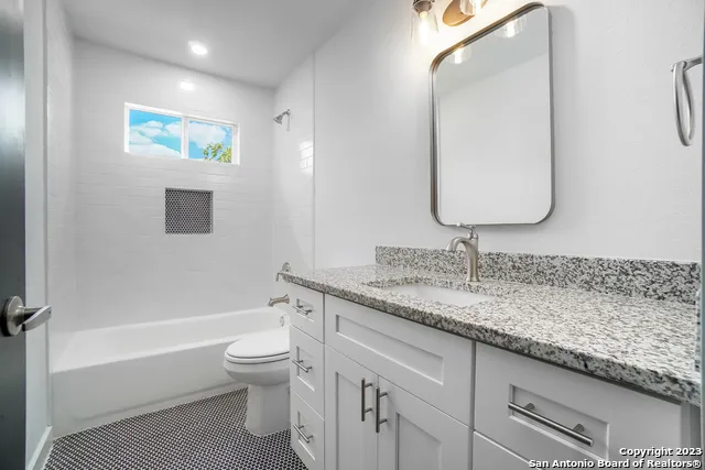104 SHENANDOAH San Antonio, TX 78210