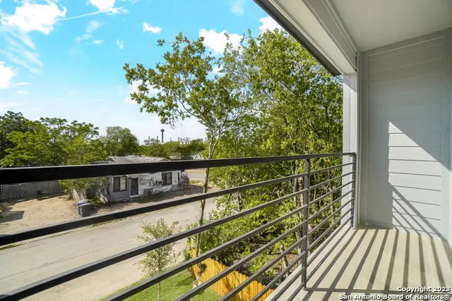 104 SHENANDOAH San Antonio, TX 78210