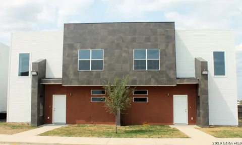 2235 Basswood Unit 12