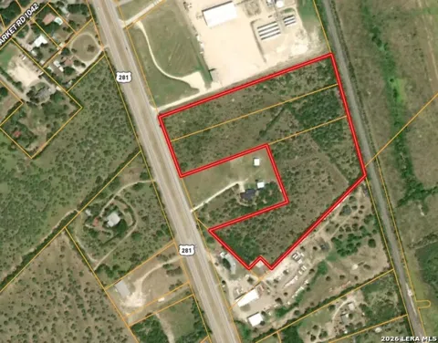 3834 S Highway 281