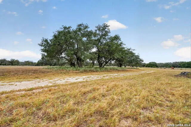 8651 W FM 476 Poteet, TX 78065