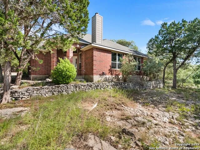 4366 Whartons Dock Bandera, TX 78003