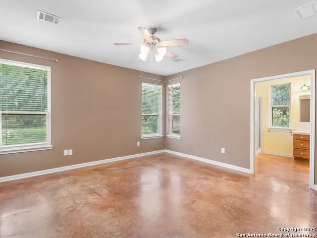 4366 Whartons Dock Bandera, TX 78003