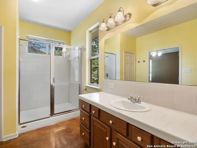 4366 Whartons Dock Bandera, TX 78003
