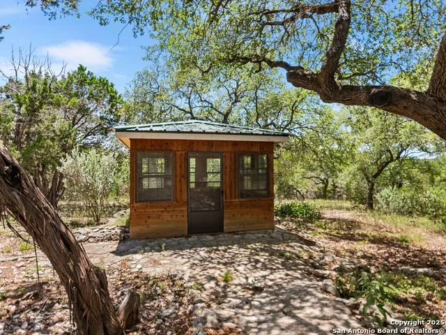 4366 Whartons Dock Bandera, TX 78003