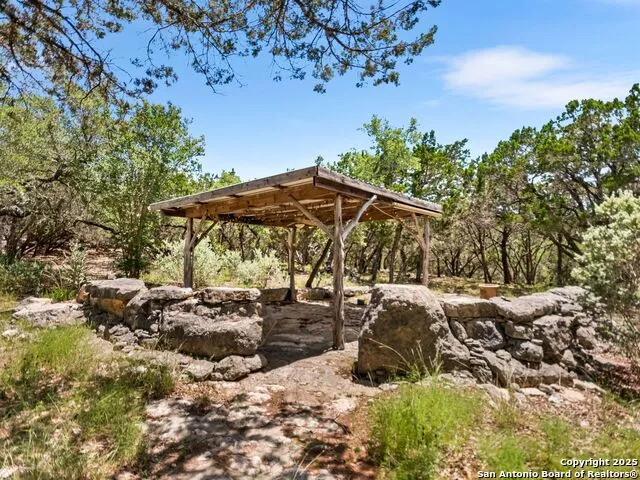 4366 Whartons Dock Bandera, TX 78003