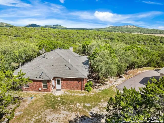 4366 Whartons Dock Bandera, TX 78003