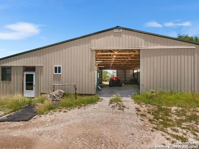 4366 Whartons Dock Bandera, TX 78003