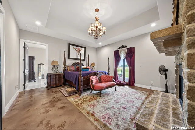 2193 STATE HIGHWAY 97 W Floresville, TX 78114