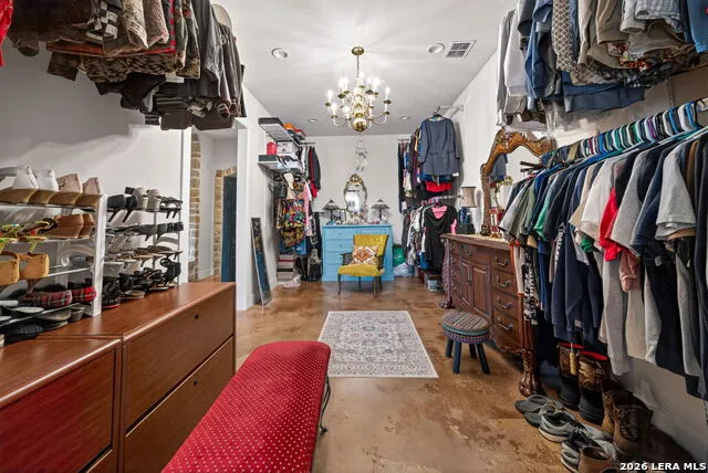 2193 STATE HIGHWAY 97 W Floresville, TX 78114