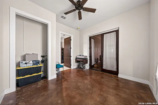 2193 STATE HIGHWAY 97 W Floresville, TX 78114