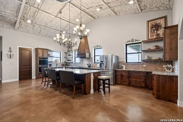 2193 STATE HIGHWAY 97 W Floresville, TX 78114