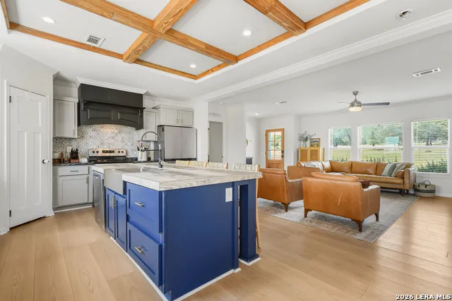 22B Cravey Rd Boerne, TX 78006