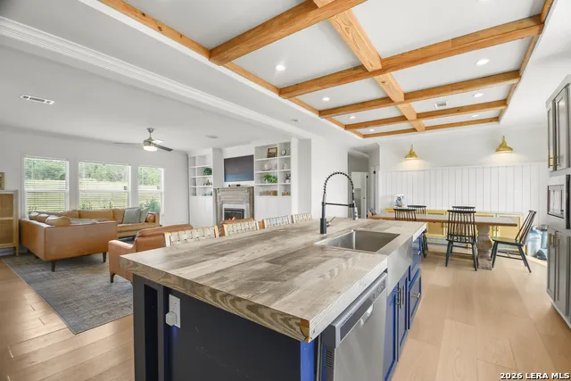 22B Cravey Rd Boerne, TX 78006