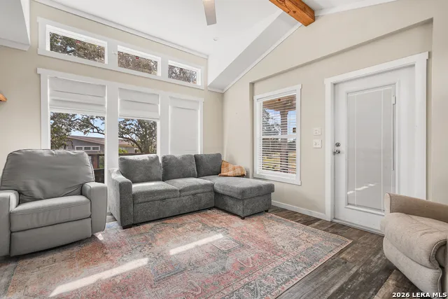 22B Cravey Rd Boerne, TX 78006