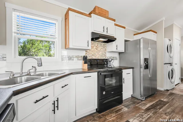 22B Cravey Rd Boerne, TX 78006
